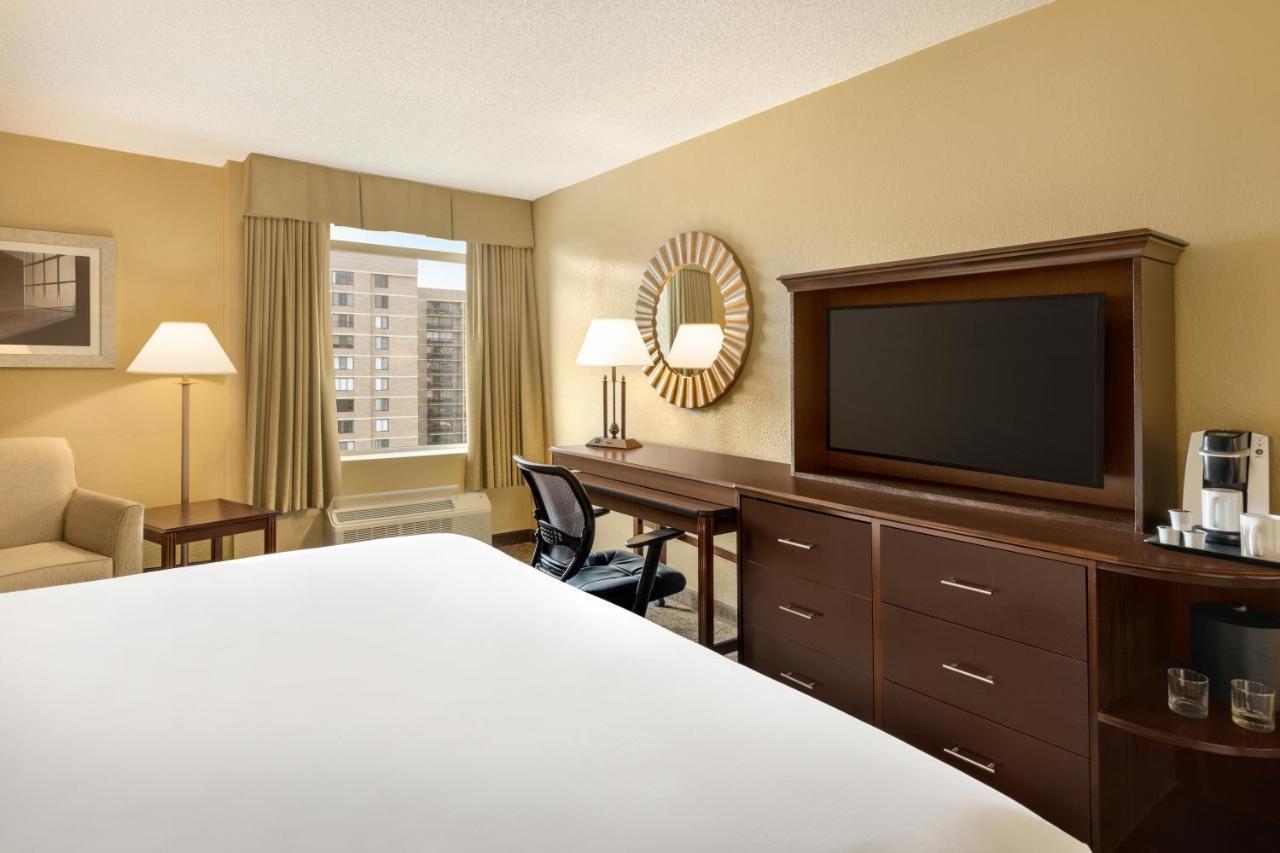 Hotel Crowne Plaza Crystal City-washington, D.c. By Ihg