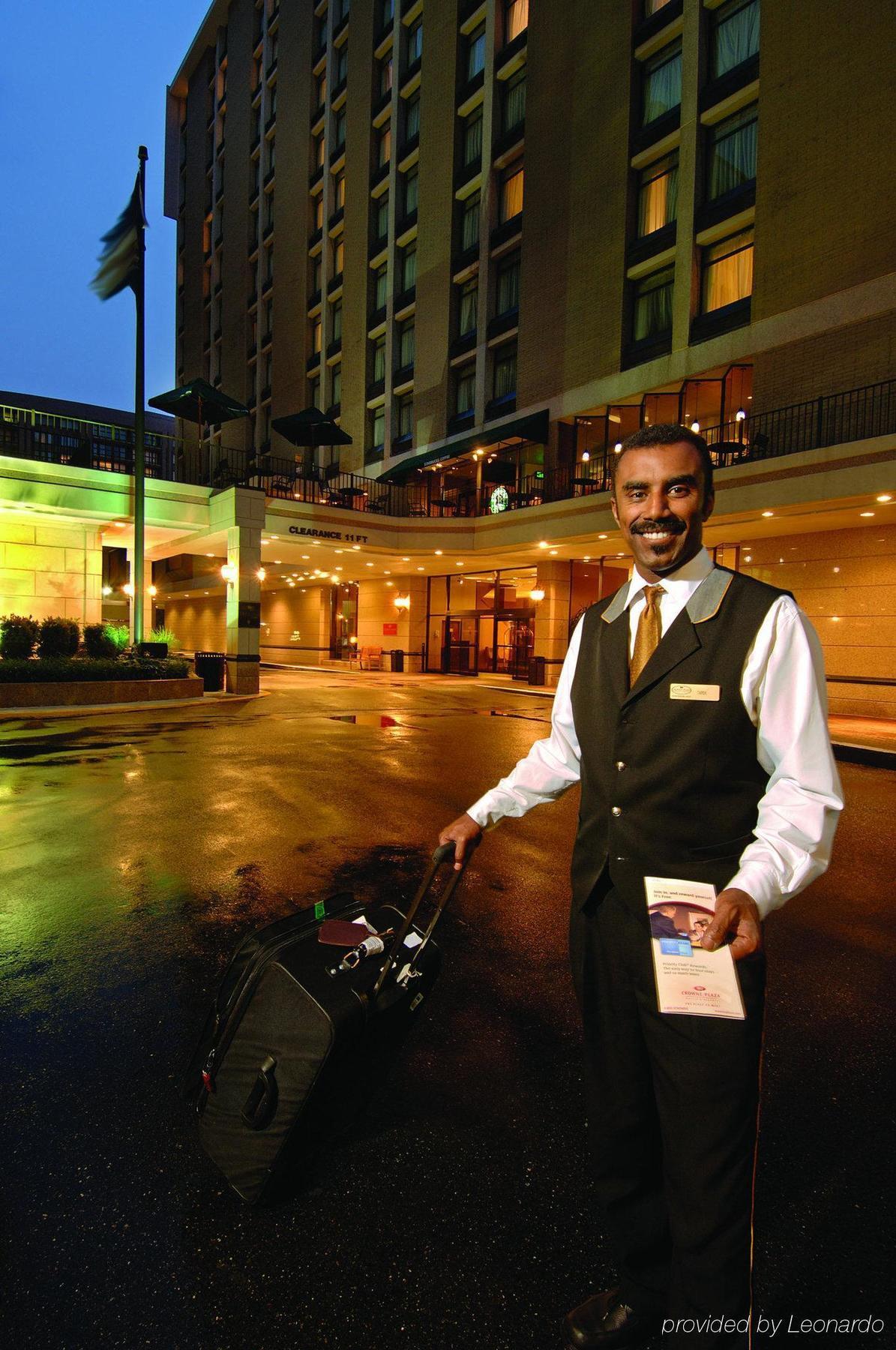 Hotel Crowne Plaza Crystal City-washington, D.c. By Ihg Arlington