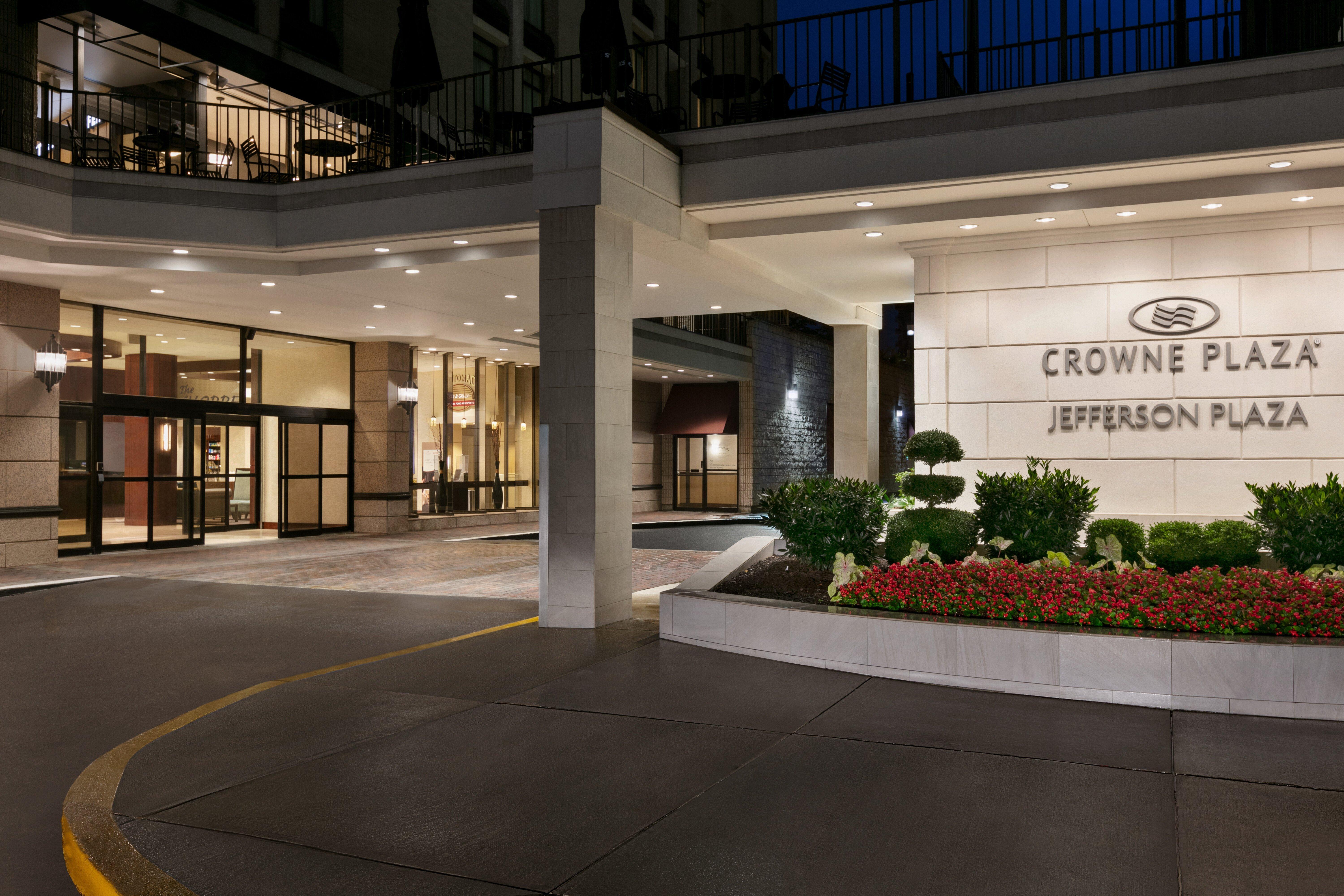 Crowne Plaza Crystal City-washington, D.c. By Ihg Hotel 4*